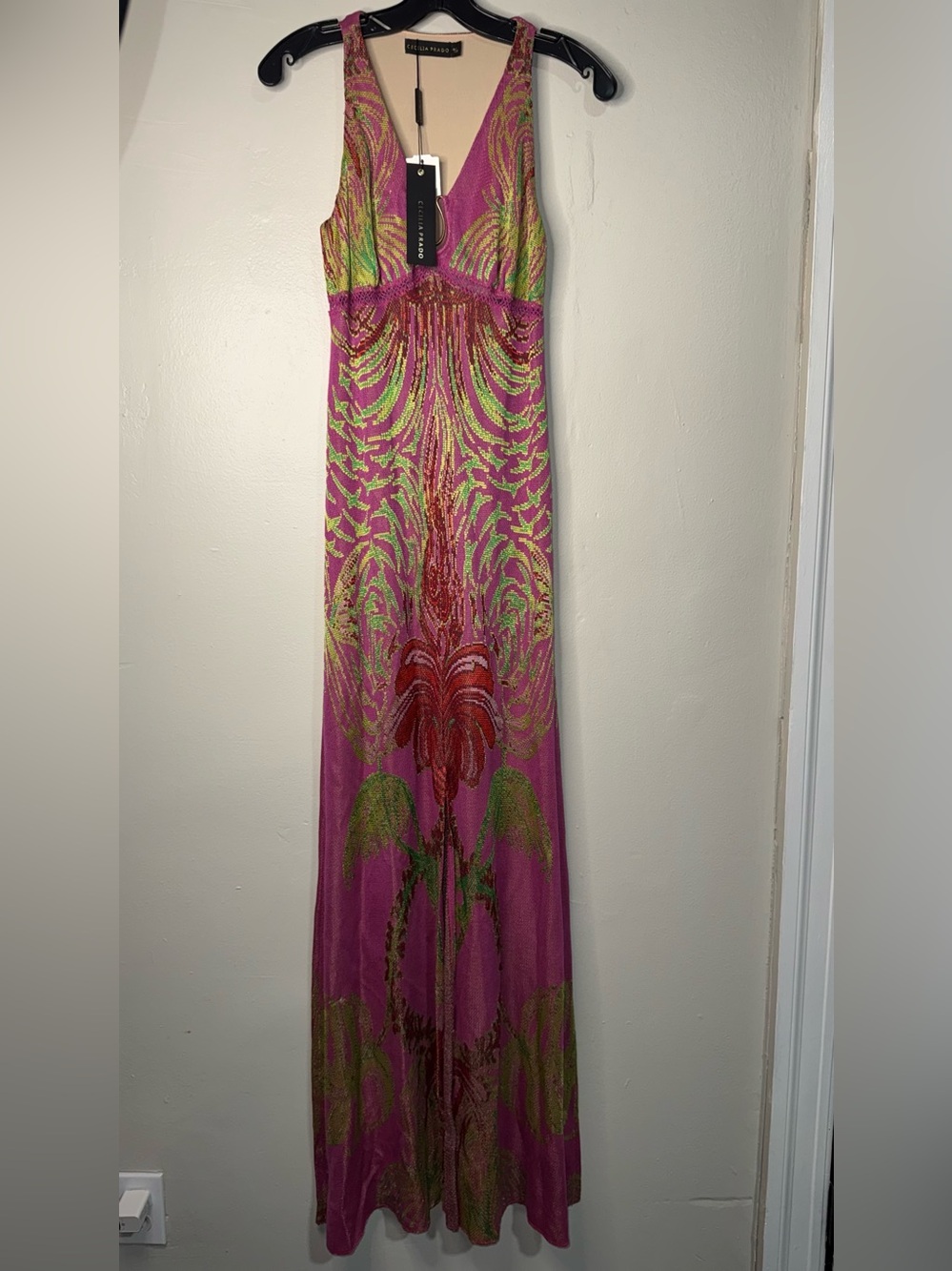 Cecilia Prado Sleeveless Fuchsia Maxi Dress with Tropical Beaded Motif - Picture 2 of 16